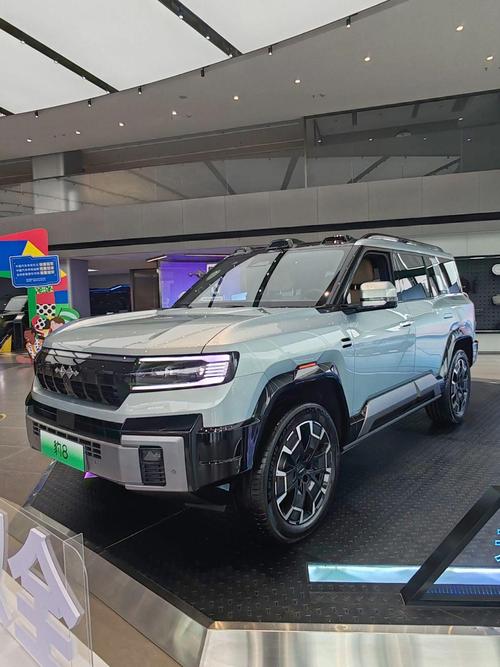广州荔湾区嘉隆胜企业管理咨询比亚迪方程豹硬派越野的爆款，英菲尼迪35周年与你共成长